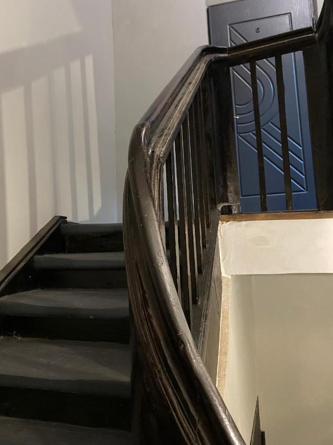 Апартаменти Королівські На Вулиці Лесі Українки 19 Lviv Buitenkant foto