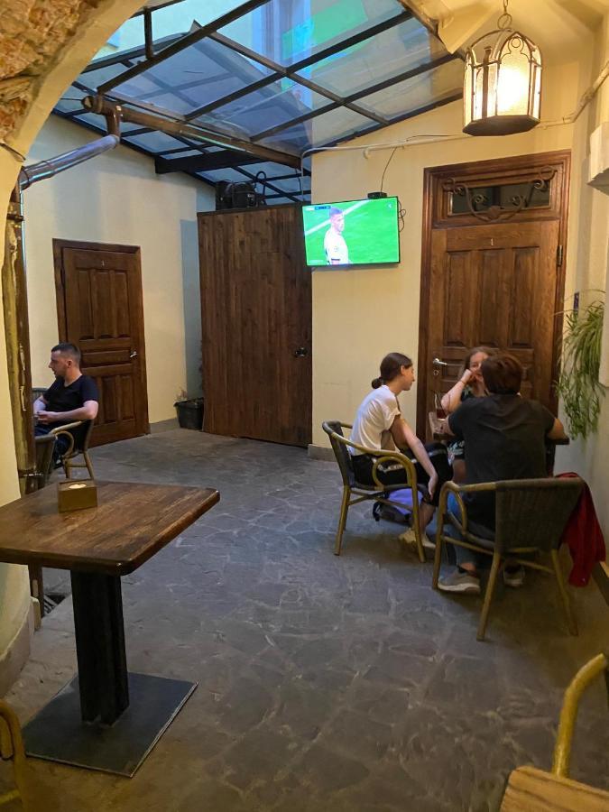 Апартаменти Королівські На Вулиці Лесі Українки 19 Lviv Buitenkant foto