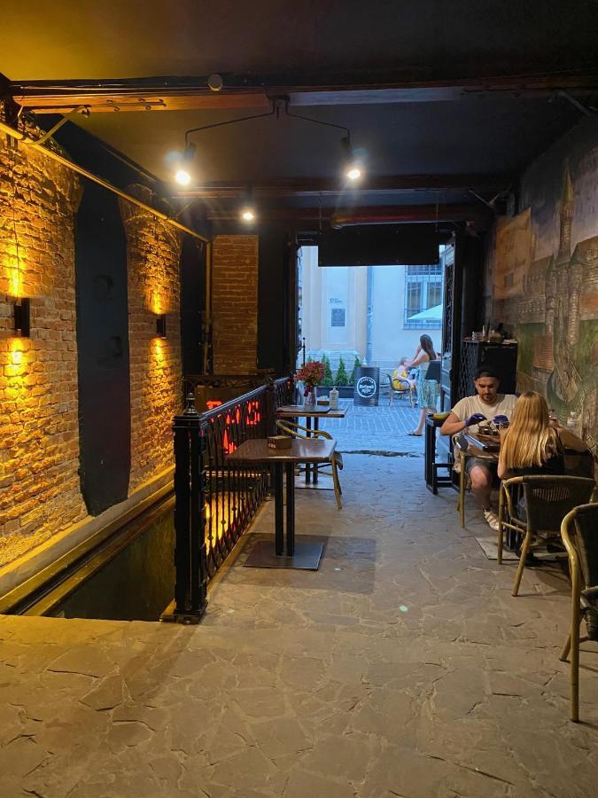 Апартаменти Королівські На Вулиці Лесі Українки 19 Lviv Buitenkant foto